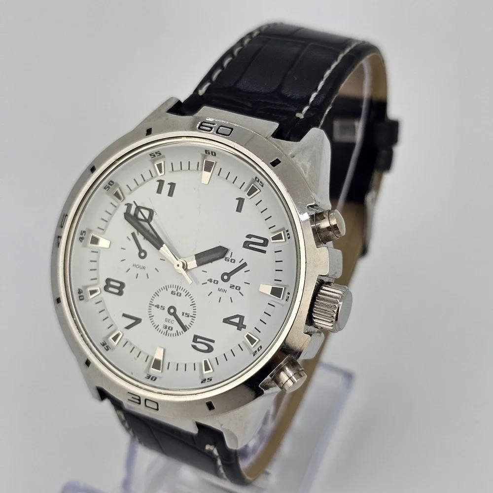 Men's Watch 44MM White Dial NEW Black Faux Leather Bands New Battery